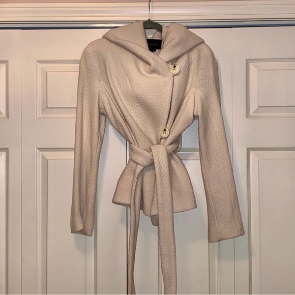 BCBGMaxAzria Jackets & Blazers - BCBGMaxAzria Cream Wool Hooded Tie-Waist Jacket